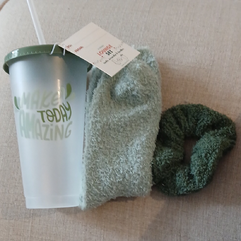 Motivation Green Tumbler with Straw